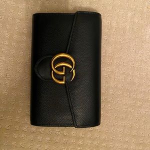 Gucci Marmont Wallet with Chain